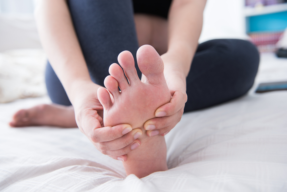 しもやけ かも 足の指の痛がゆさと腫れの原因は 改善策は 肌育研究所